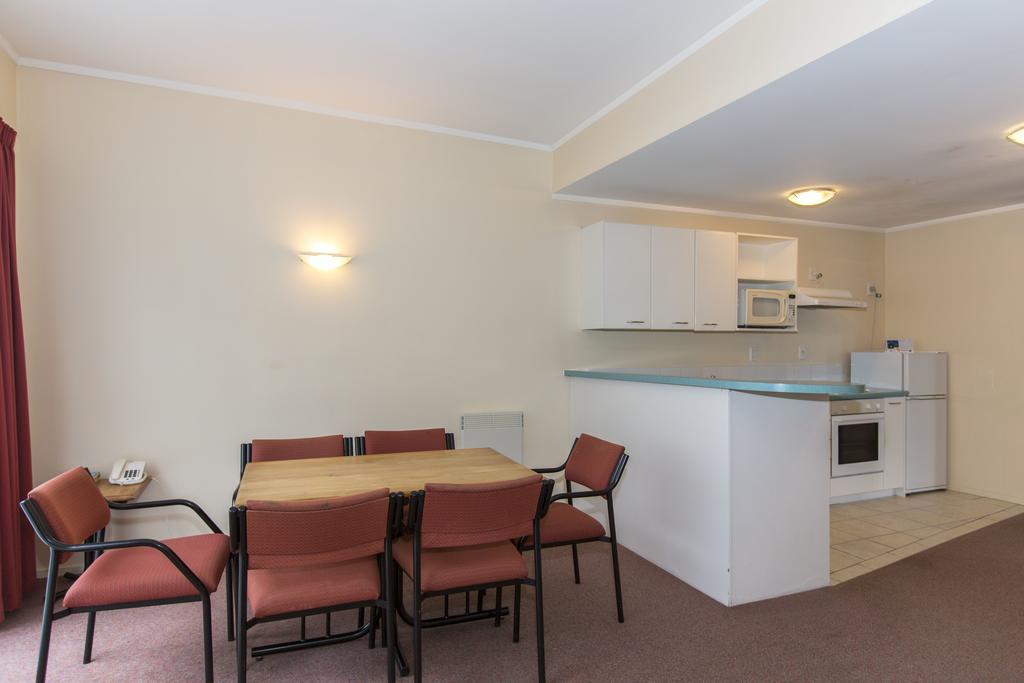 Fernhill Motor Lodge Lower Hutt Extérieur photo