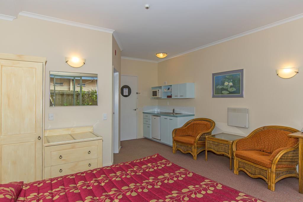 Fernhill Motor Lodge Lower Hutt Extérieur photo