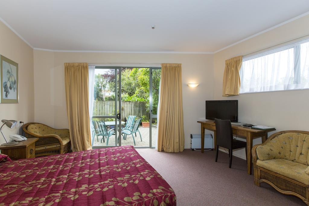 Fernhill Motor Lodge Lower Hutt Extérieur photo